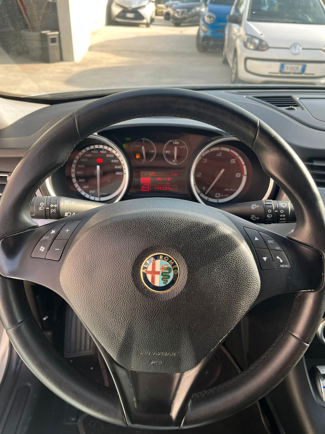 Alfa Romeo Giulietta 1.6 JTDm-2 105 CV Distinctive