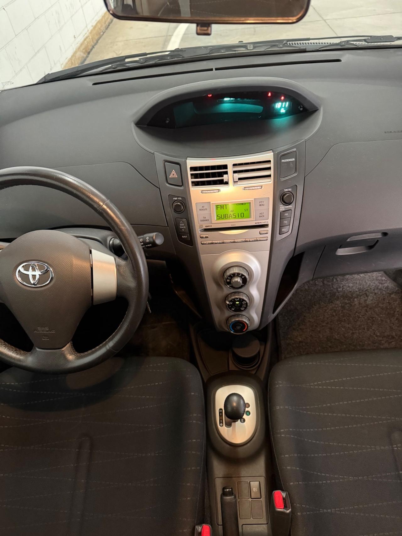 Toyota Yaris 1.3 3 porte Sol 13.000km