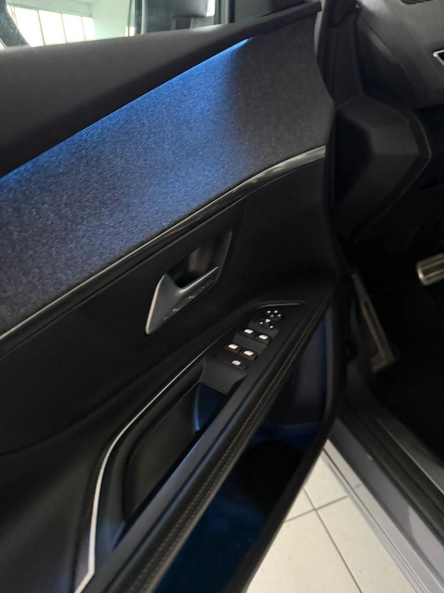 PEUGEOT - 5008 - BlueHDi 130 EAT8 S&S GT Line