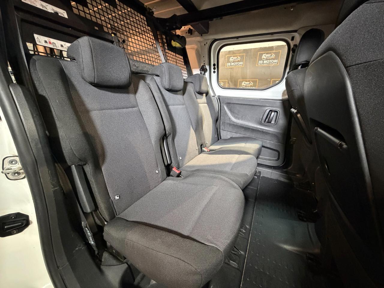 Peugeot Partner BlueHDi 100 S&S PL-DC Furgone Mobile