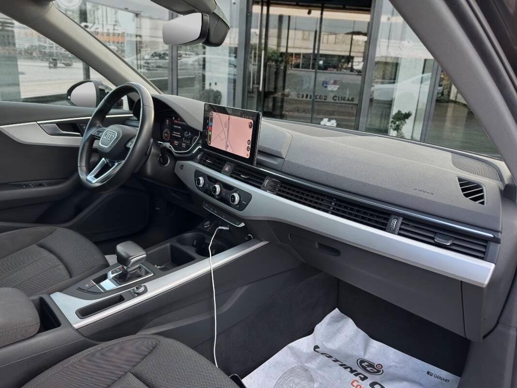 Audi A4 Avant 2.0 tdi mhev Business 136cv s-tronic con Carplay