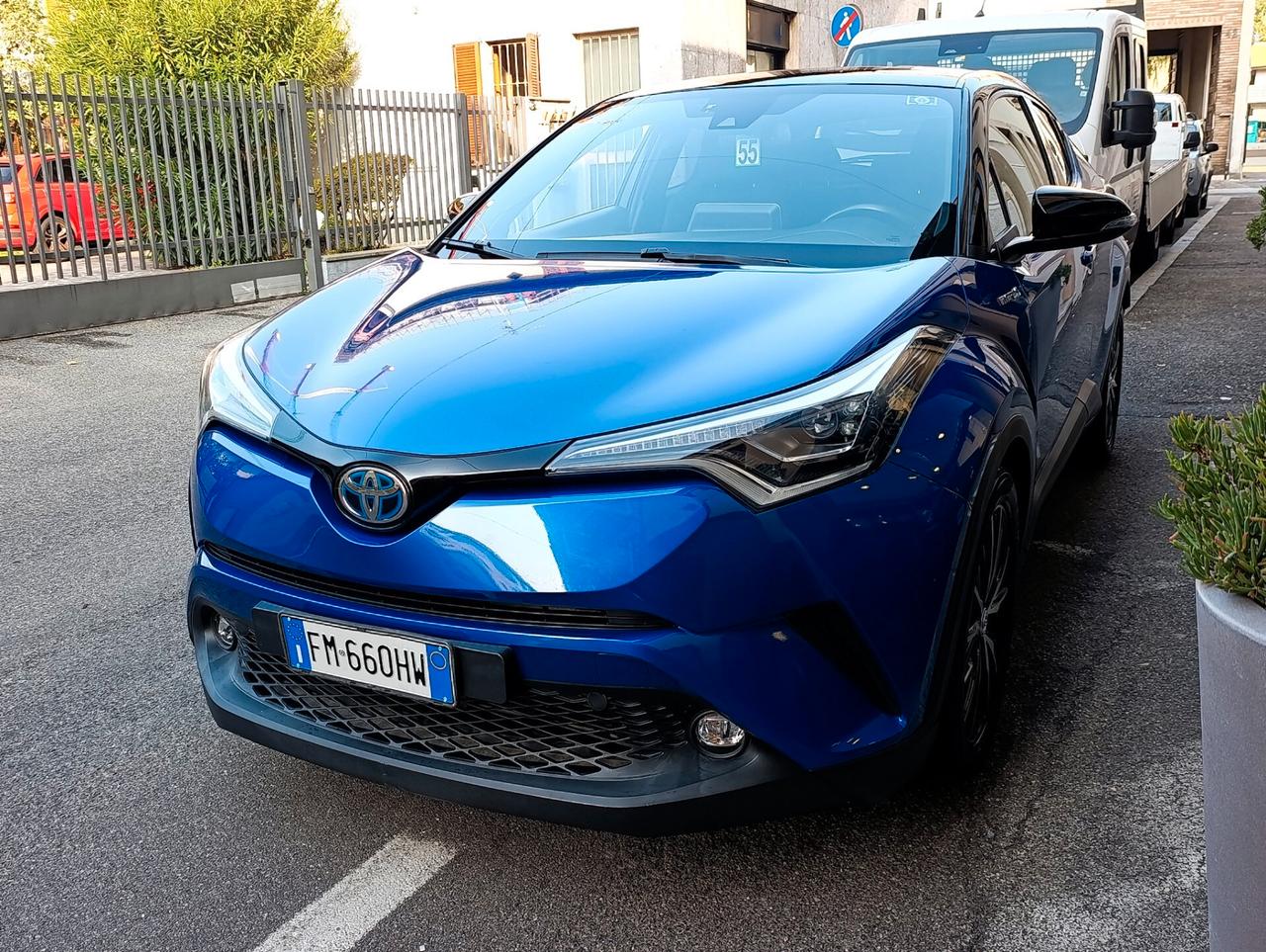 Toyota C-HR 1.8 Hybrid E-CVT Trend tagliandata Toyota
