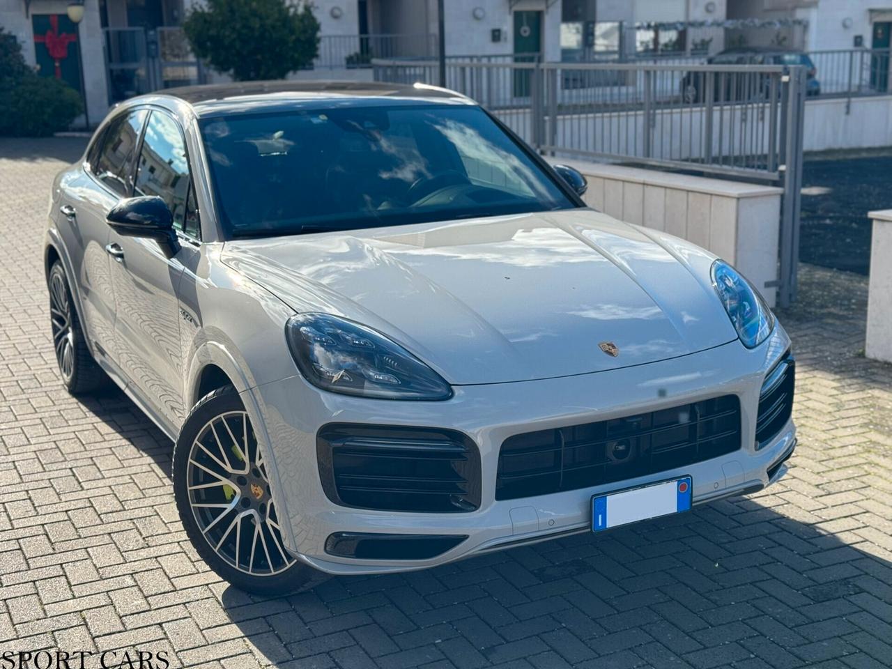 Porsche Cayenne 3.0 V6 E-Hybrid 462 CV