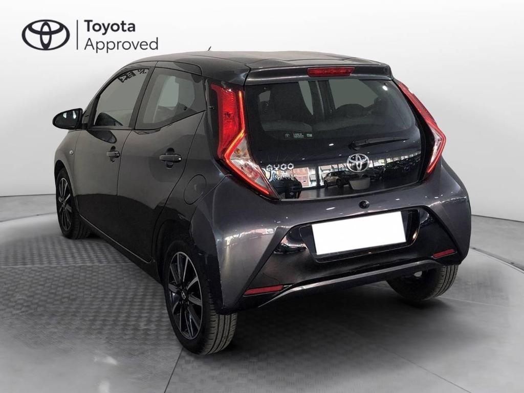 Toyota Aygo 5 Porte 1.0 VVT-i x-play M-MT