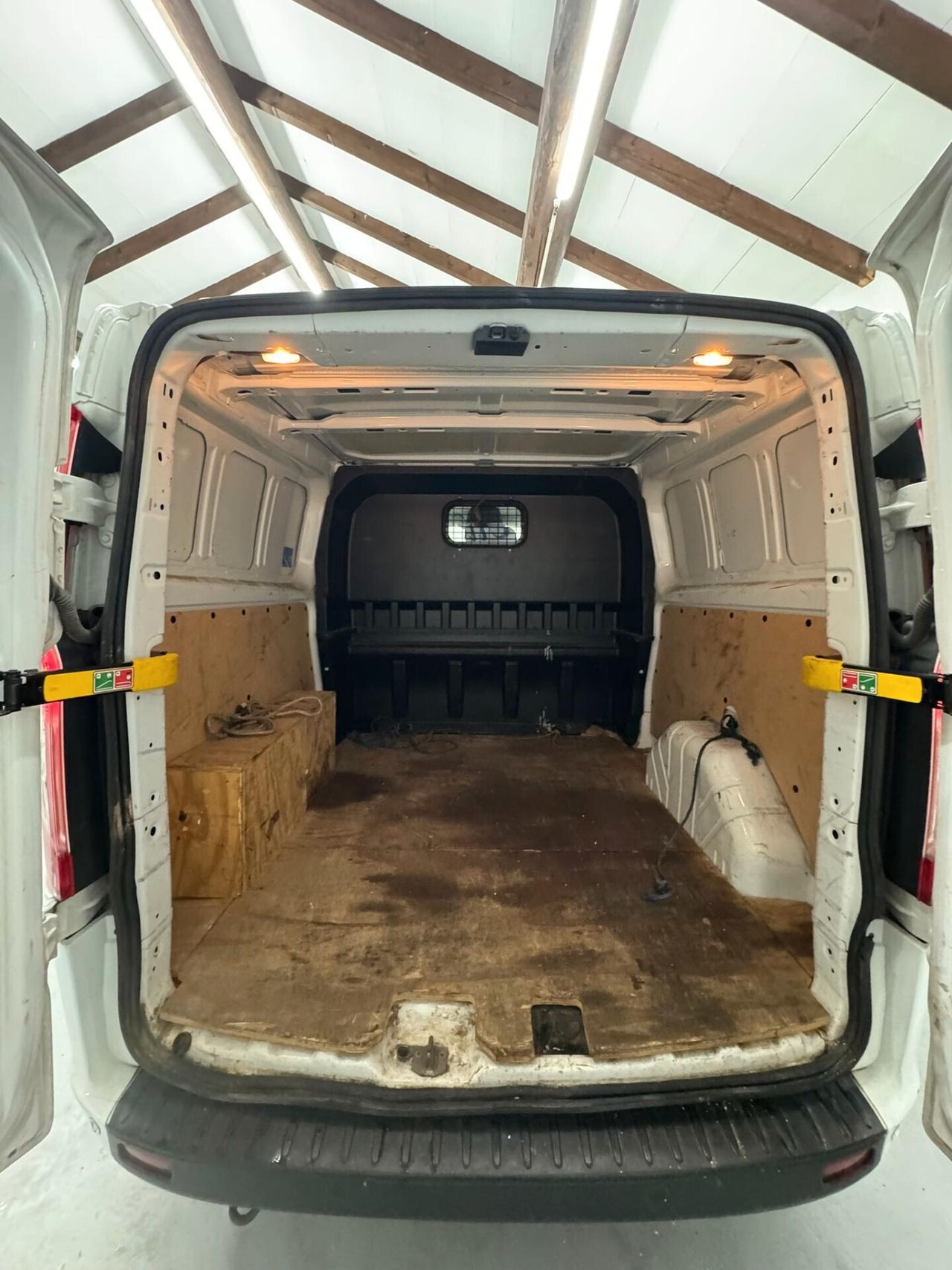 FORD TRANSIT CUSTOM 2.0 TDCI ANNO 2018 6 POSTI