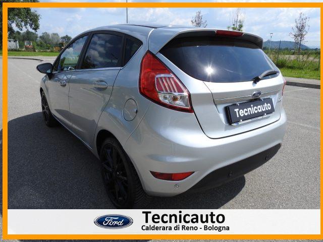 FORD Fiesta 1.5 TDCi 75CV 5 porte Titanium *NEOPATENTATO*