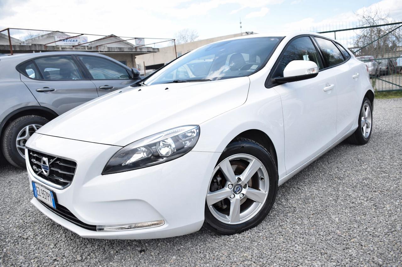 Volvo V40 GANCIO D2 1.6 115CV Business Edition NAVI CRUISE SENSORI BT OK NEOPATENTATI