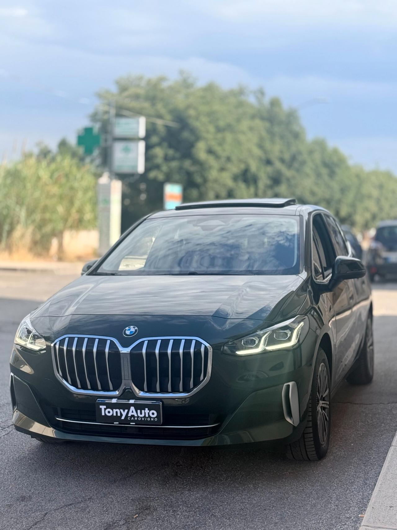 Bmw 218d Active Tourer Luxury auto TETTO APRIBILE,TETTO PANORAMICO,APPLE CARPLAY,LUCI SOFFUSE,TELECAMERA,NAVI