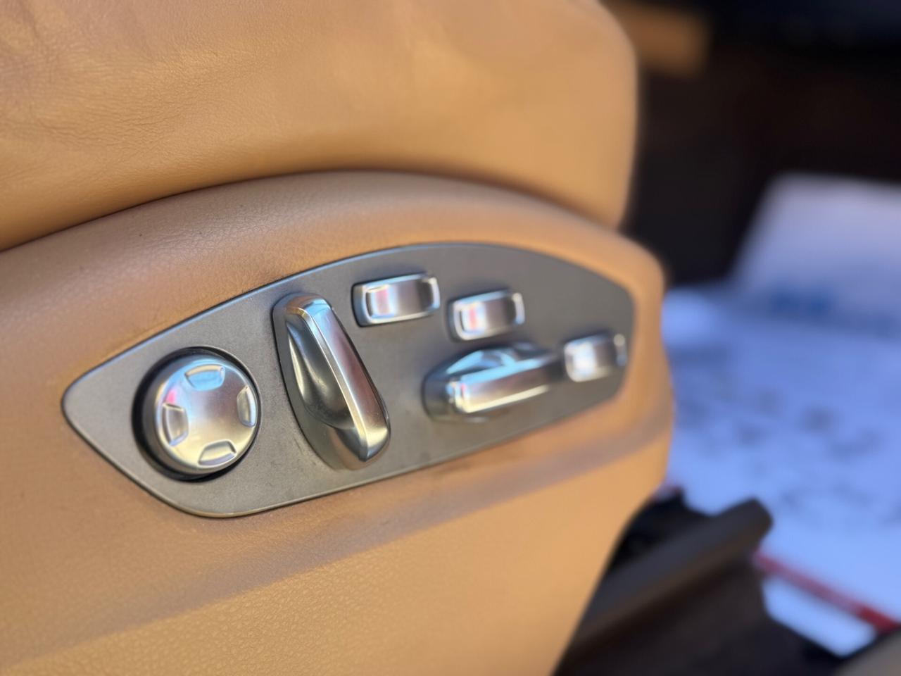 PORSCHE MACAN S 3.0 D V6 250 CV FULL SCARICHI R21 MATRIX