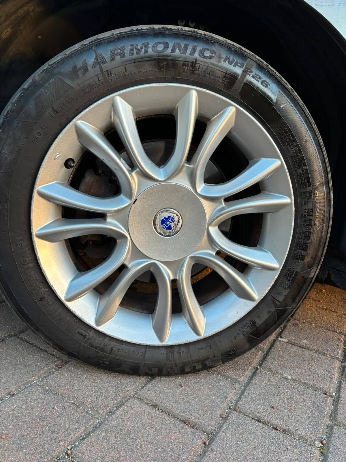 Lancia Delta 1.6 MJT DPF Platino