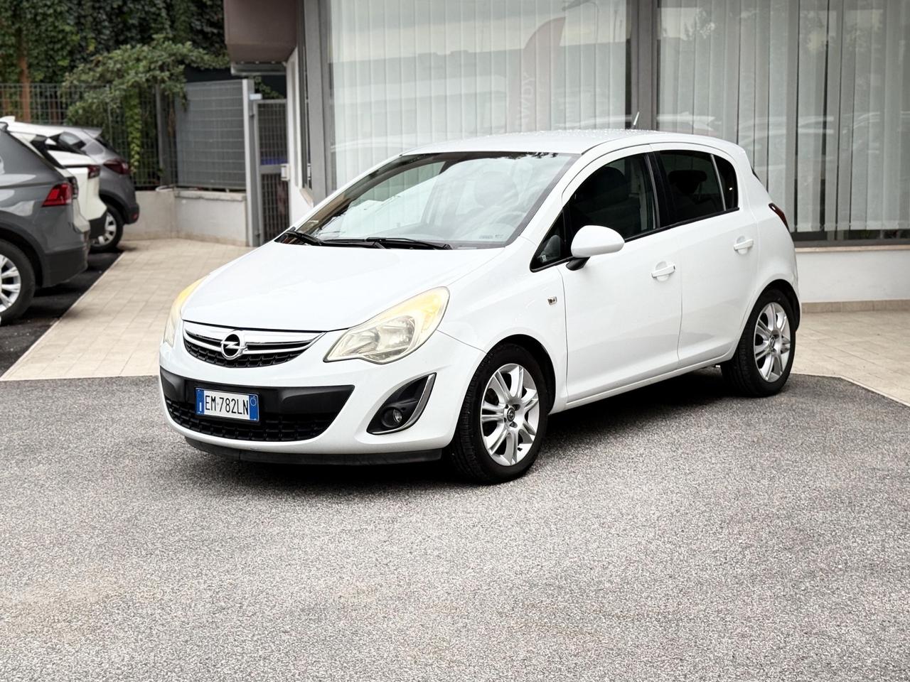 Opel Corsa 1.2 Benzina 85 CV E5 - 2012