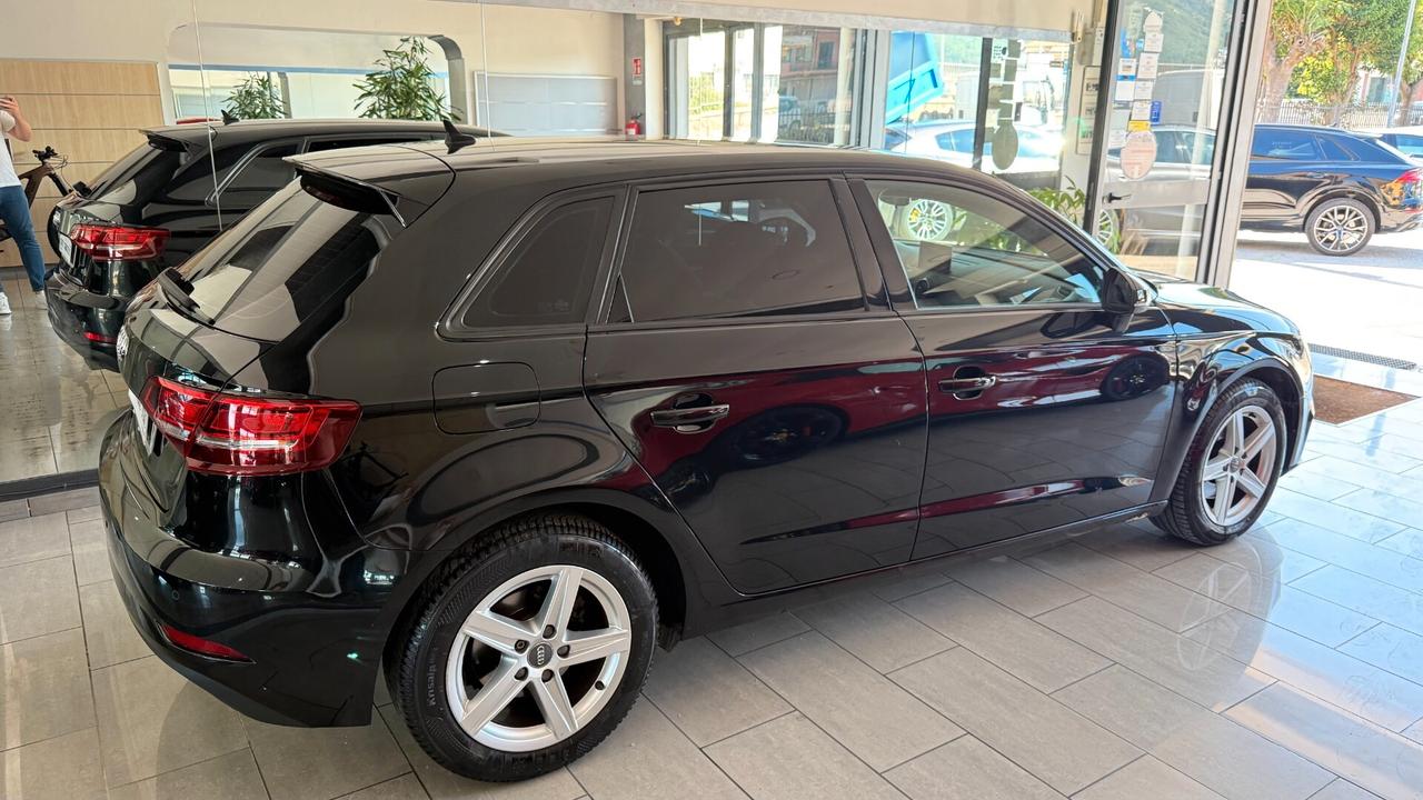 Audi A3 SPORTBACK 1600 TDI 6 MARCE