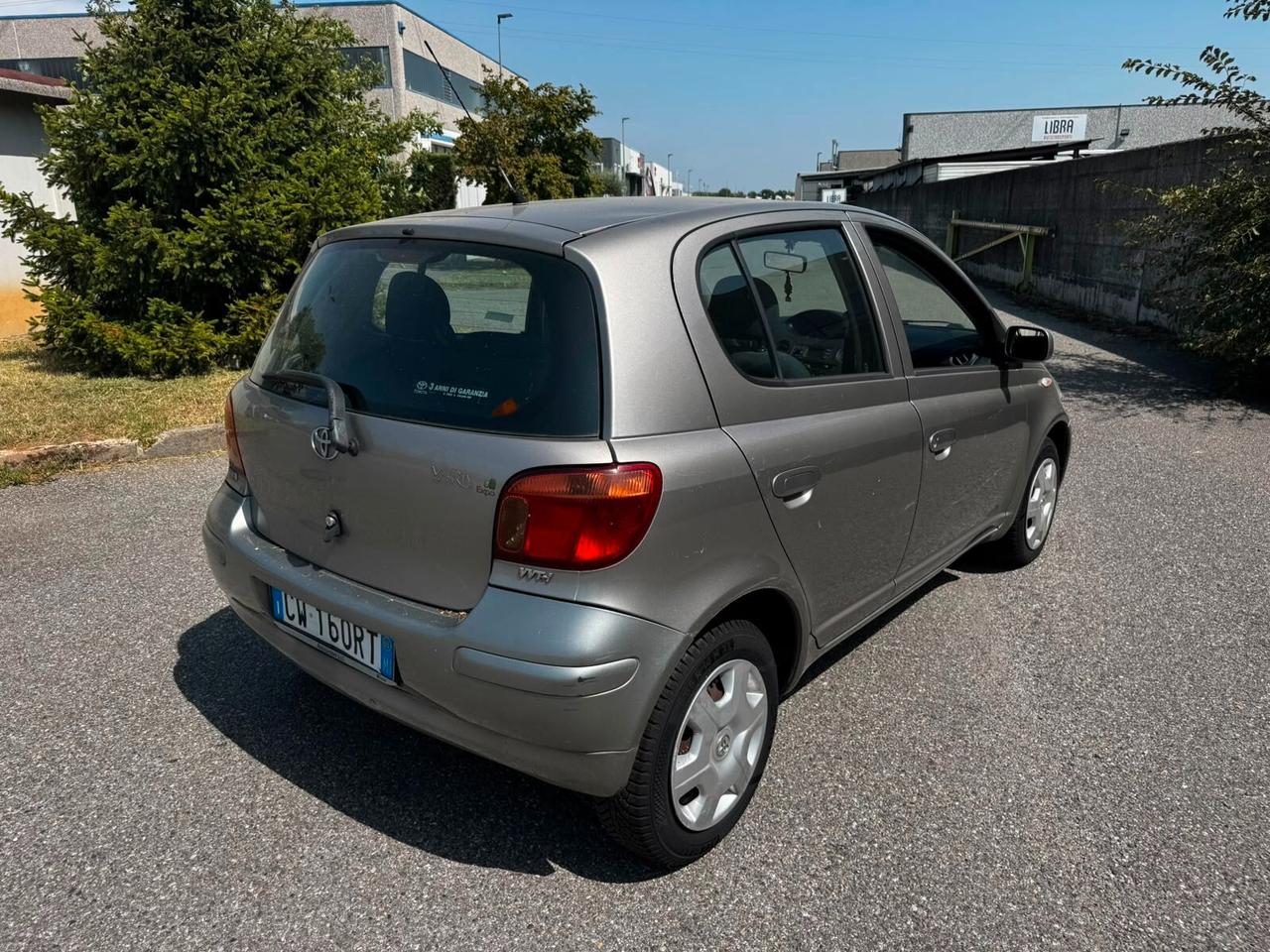 Toyota Yaris 1.0 16V 5p Sol - 130.000 km - Tagliandata - Neopatentati