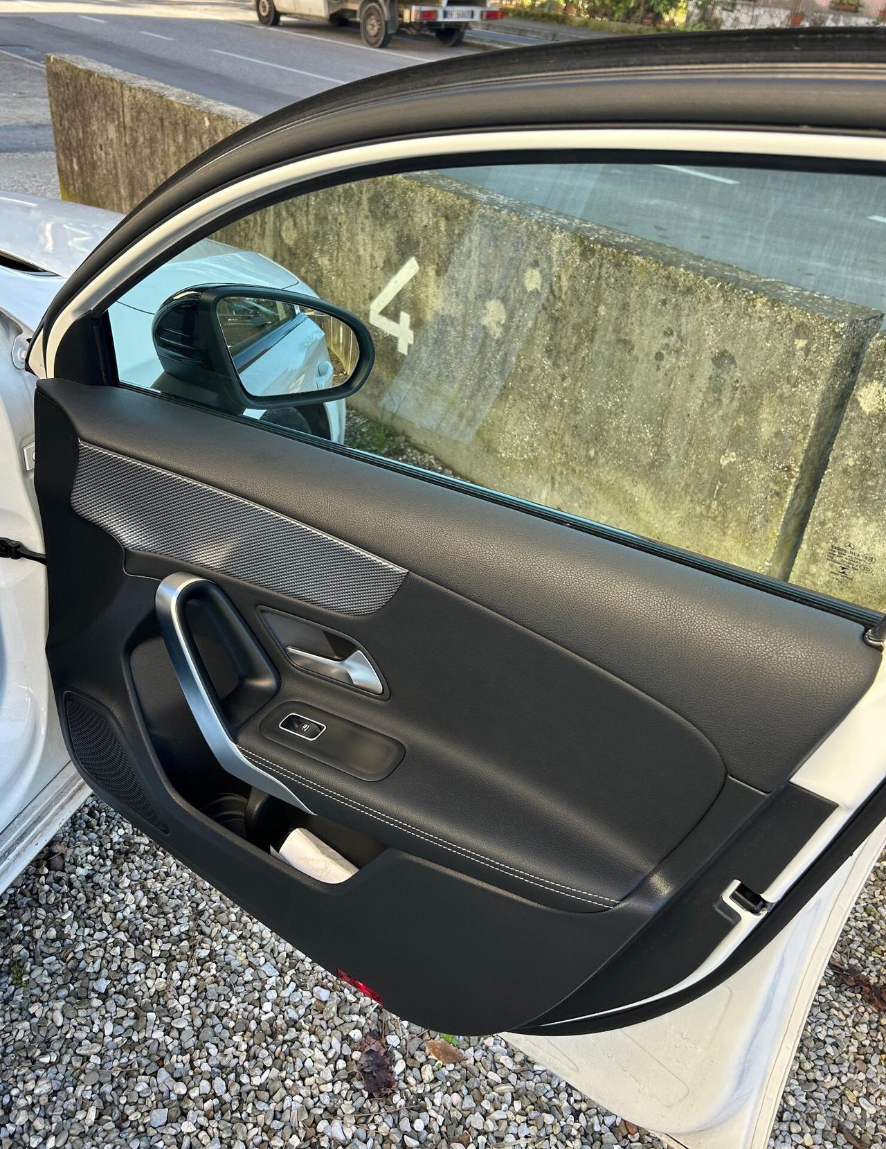 Mercedes-benz A 180 SEDAN d 2.0 115 Automatic Sport