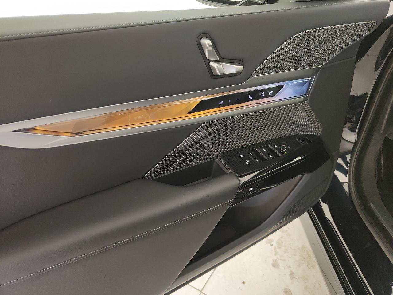 BMW 740d mhev xdrive MSport Pro auto