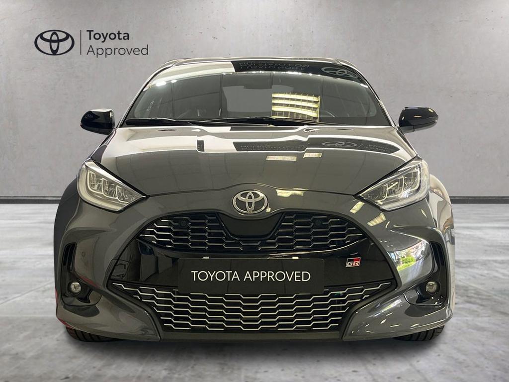 Toyota Yaris 1.5h 130 GR Sport