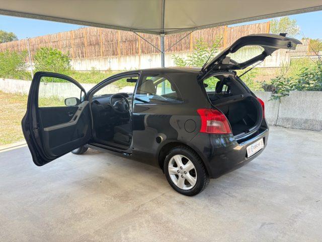 TOYOTA Yaris 1.3 AUTOMATICA KM E MOTORE ORIGINALI - PRONTA CONS