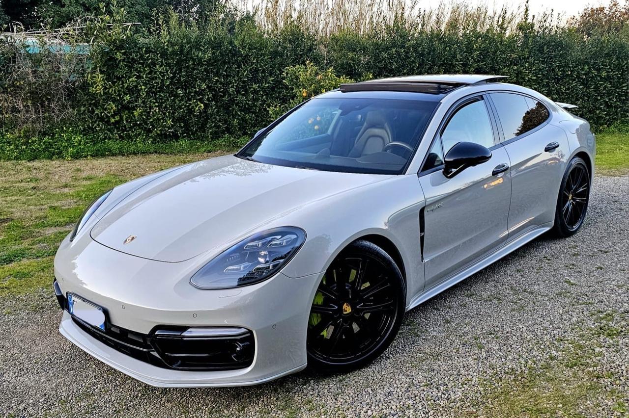 Porsche Panamera 4.0 Turbo S E-Hybrid Executive