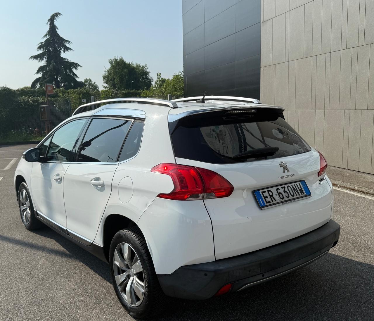 Peugeot 2008 1.6 e-HDi 92 CV Stop&Start Allure