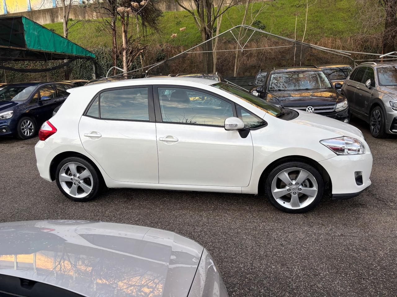 Toyota Auris 1.8 Hybrid 5 porte Executive