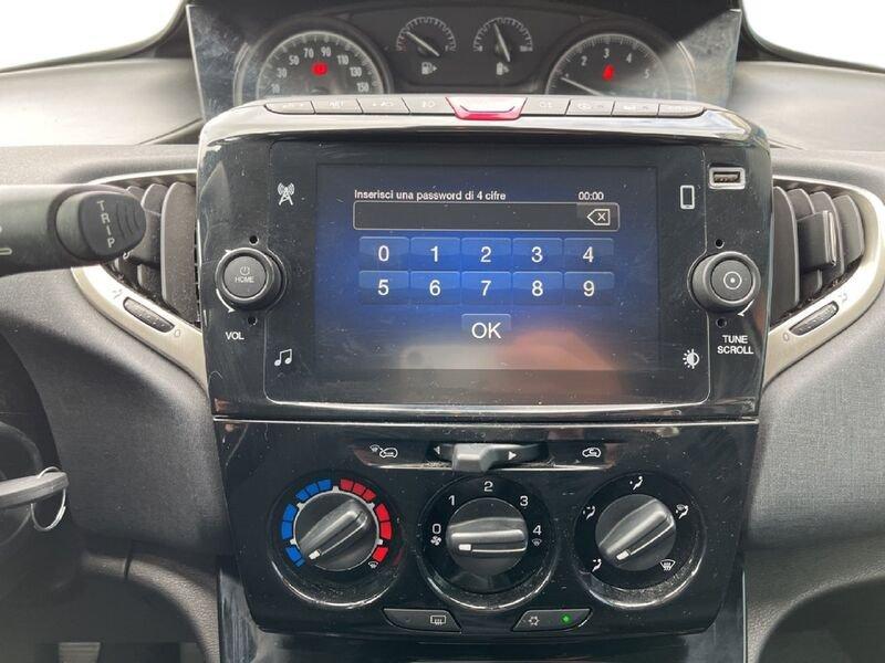 Lancia Ypsilon III 2021 1.0 firefly hybrid Gold s&s 70cv