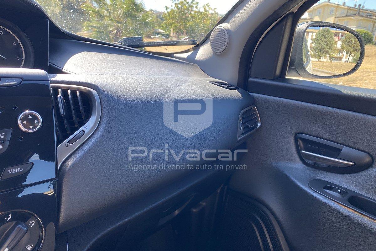 LANCIA Ypsilon 1.3 MJT 16V 95 CV 5 porte S&S Gold