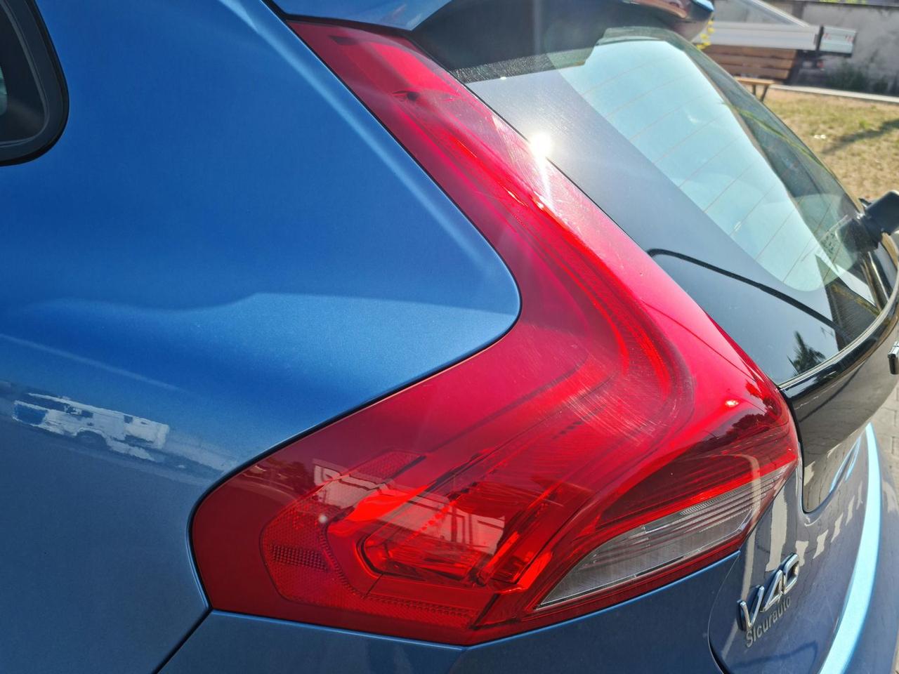 Volvo V40 KINETIC #6087
