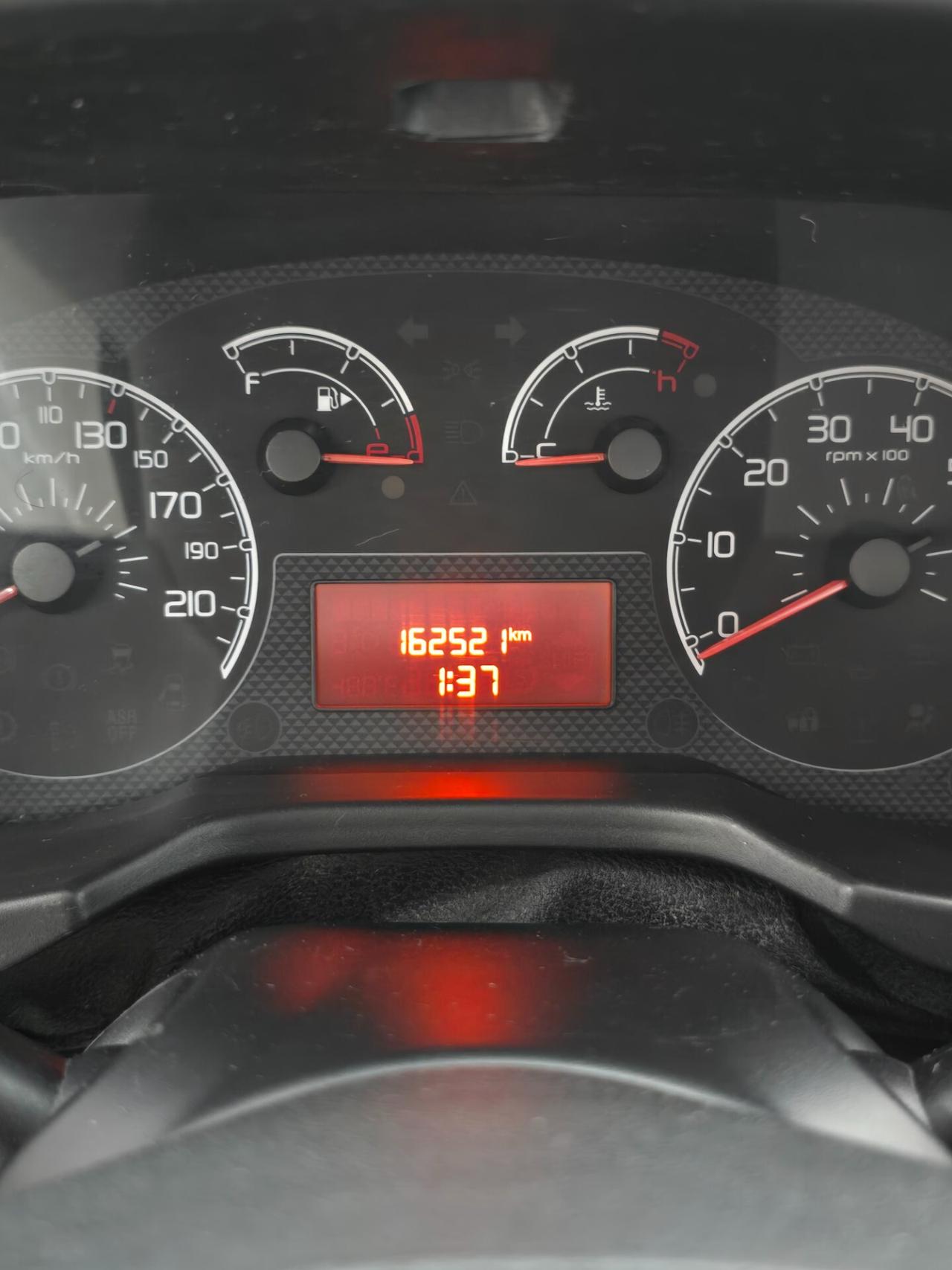 Fiat Fiorino 1.3 MJT 95CV Cargo Adventure