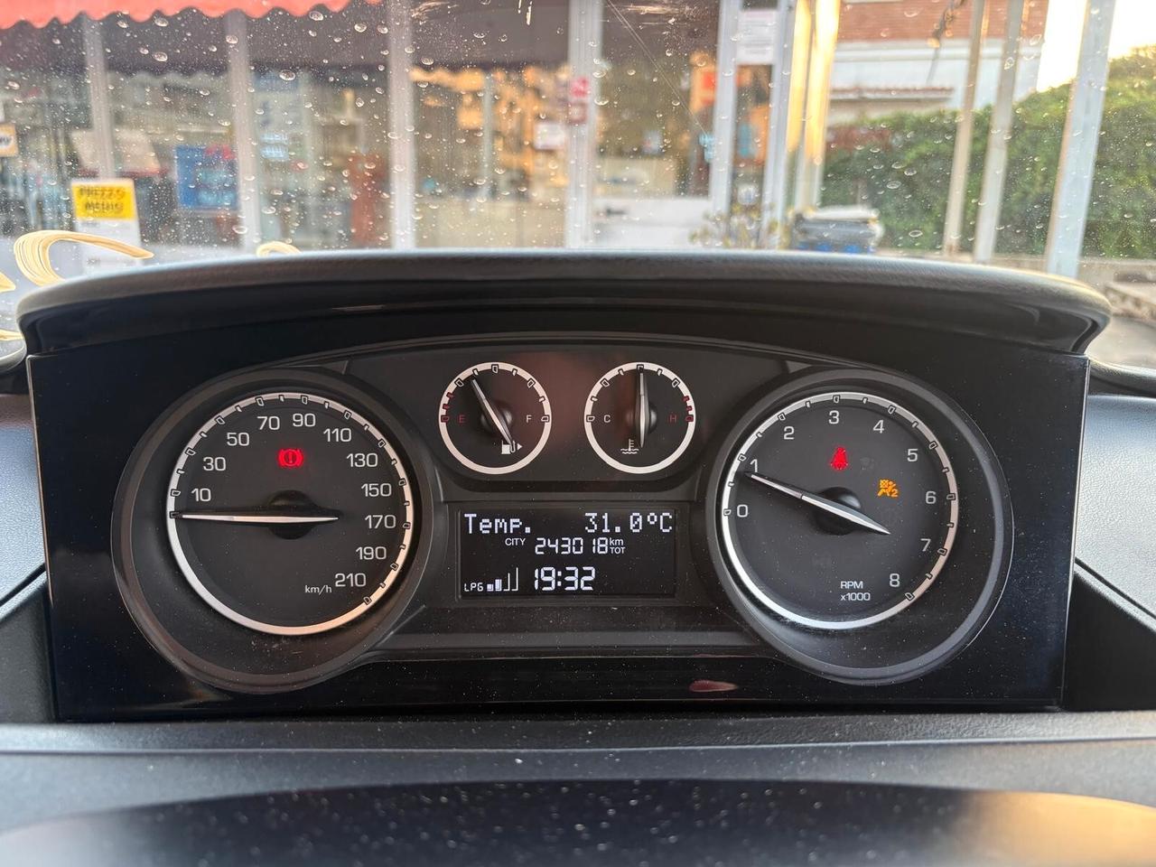 Lancia Ypsilon 1.2 69 CV 5 porte GPL Ecochic Elefantino