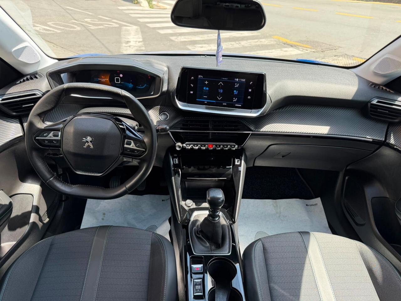 Peugeot 208 Allure Pack 100 CV 2023