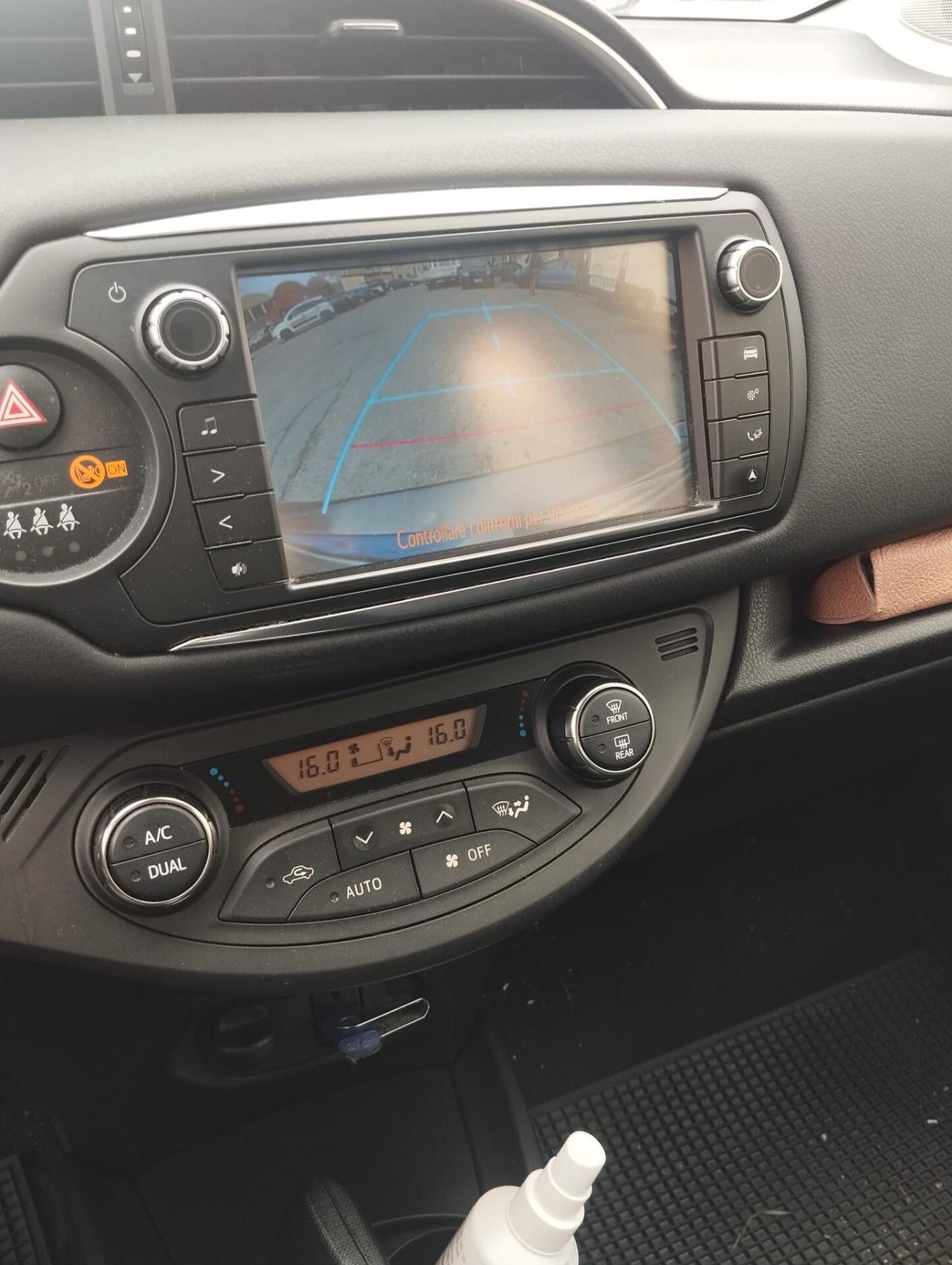 Toyota Yaris 1.4 D-4D 5 porte Lounge