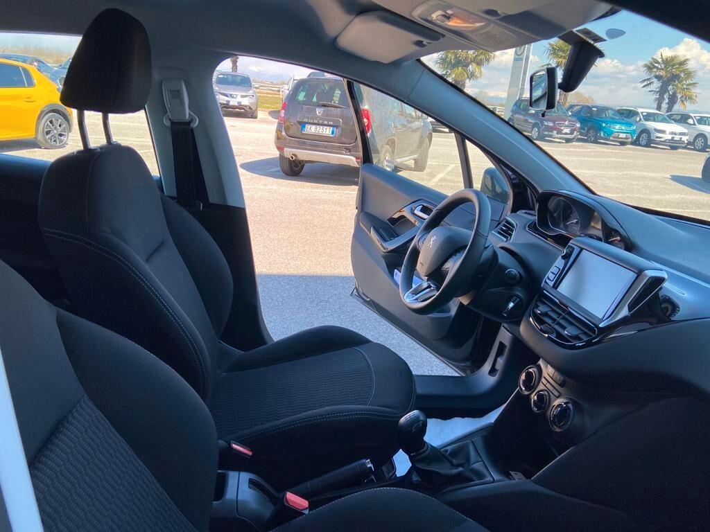 Peugeot 208 ACTIVE PureTech 82 5 p. NEOPATENTATI