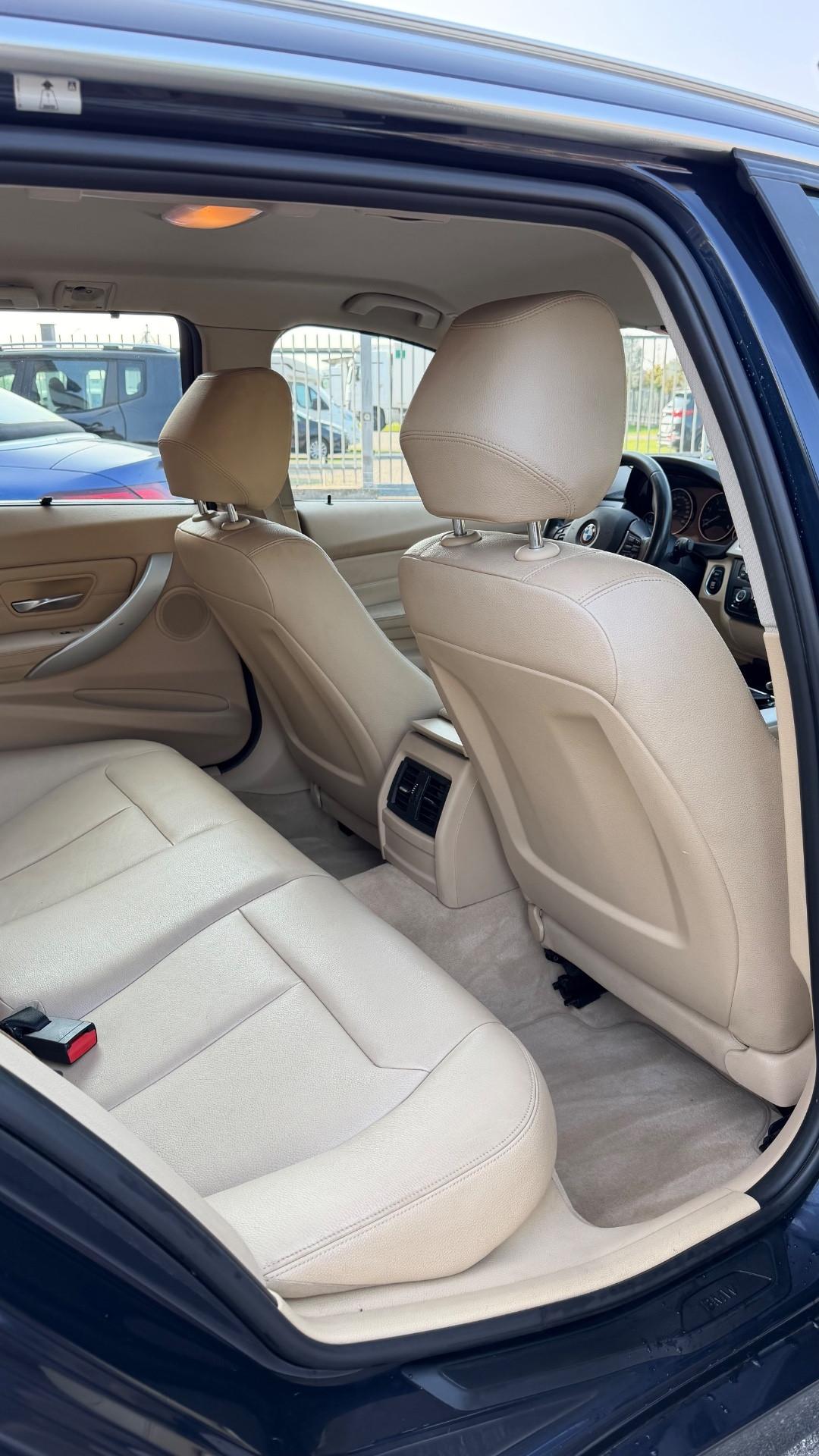 Bmw 318d Touring Luxury