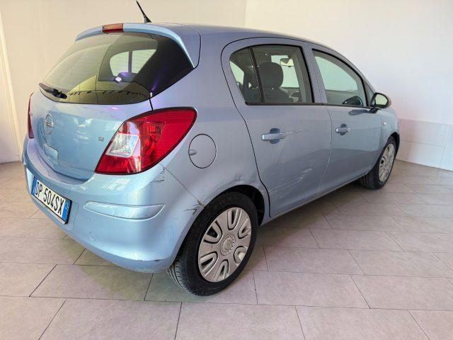 OPEL Corsa 1.2 5 porte .Cosmo