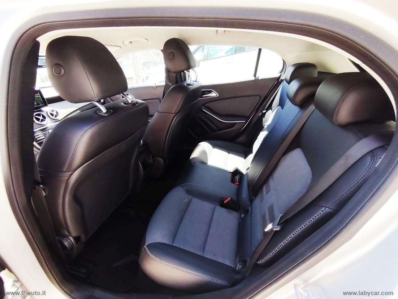 MERCEDES-BENZ GLA 180 d Premium