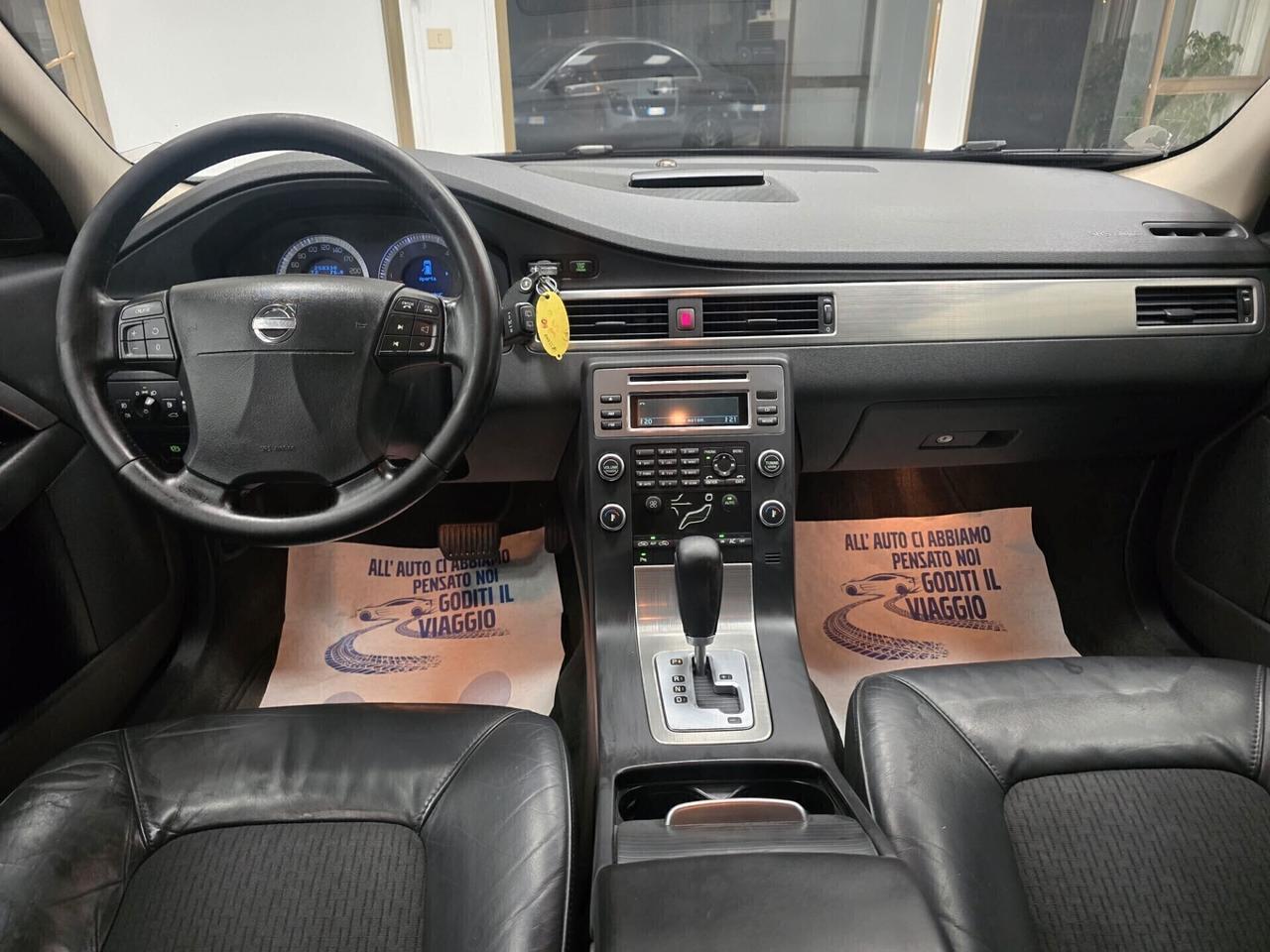 Volvo V70 2.4 d5 185 cv Momentum 2009