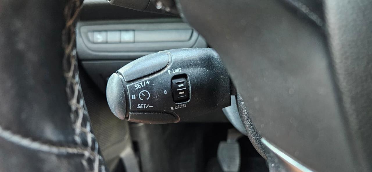 Peugeot 2008 BlueHDi 102cv S&S Allure (FULL)
