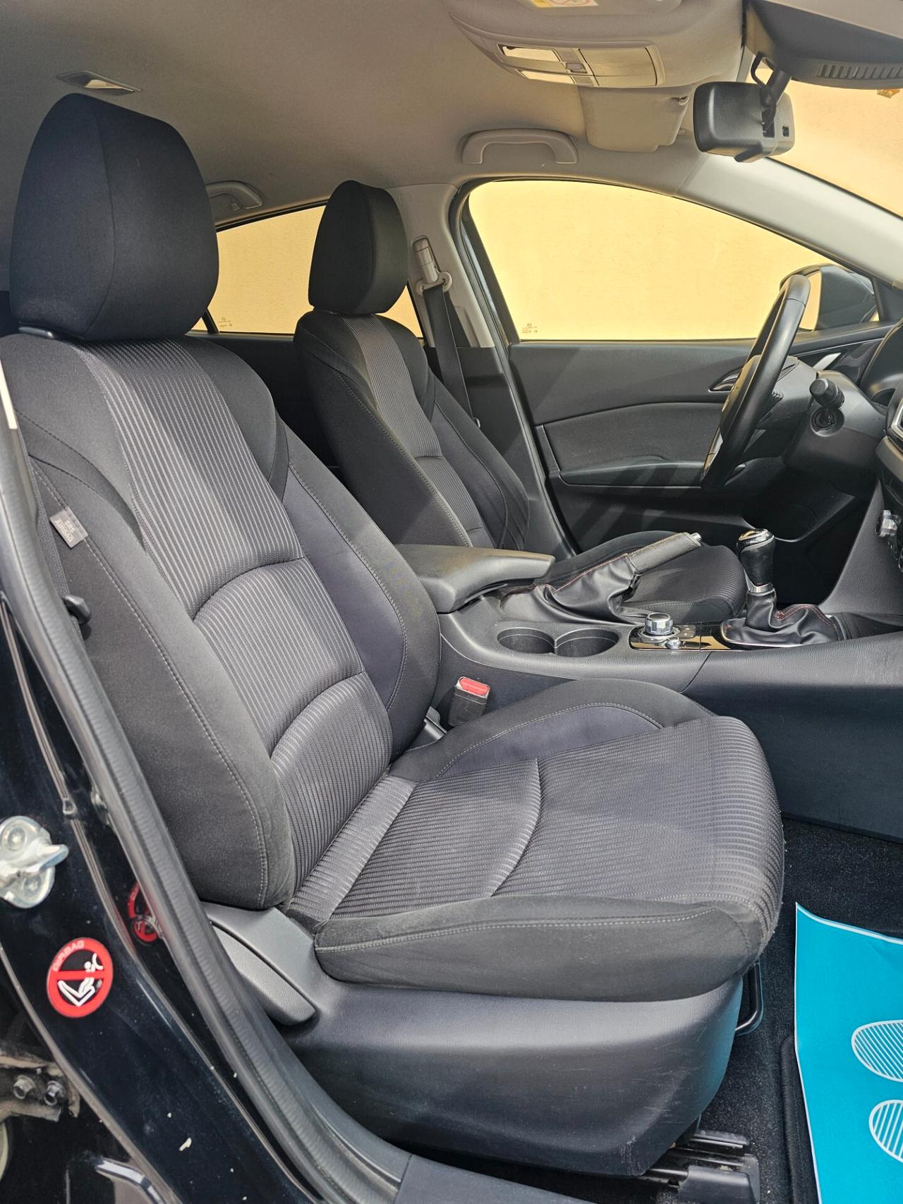 Mazda 3 Mazda3 1.5 Skyactiv-G Evolve