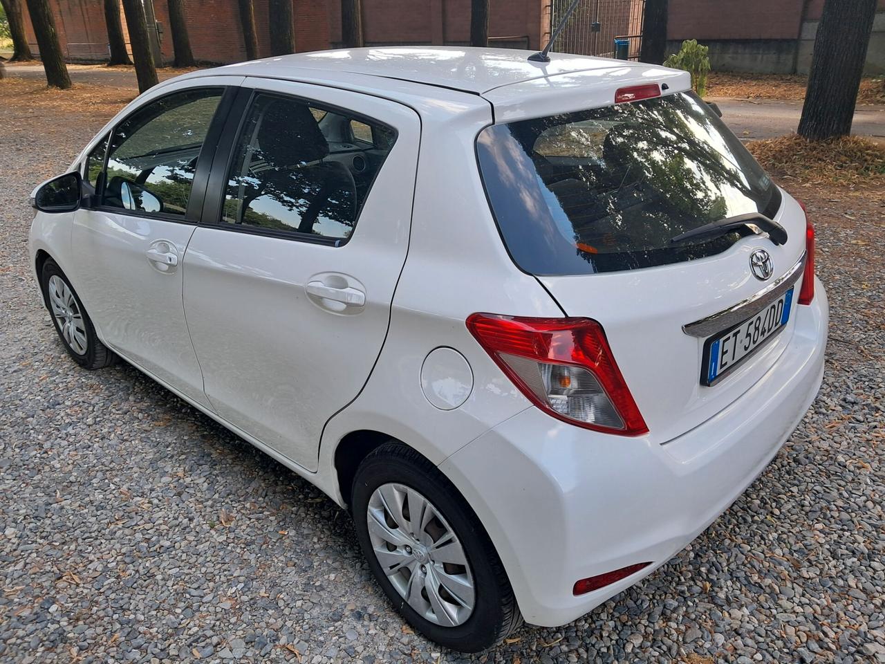 TOYOTA YARIS 1.4 D 2013