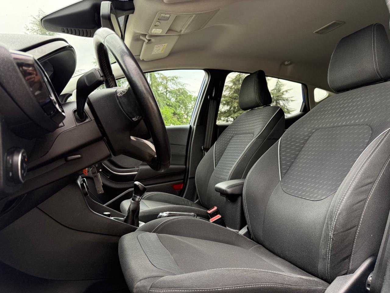 Ford Fiesta 1.1 b. - 5p. |NEOPATENTATI|CERCHI IN LEGA