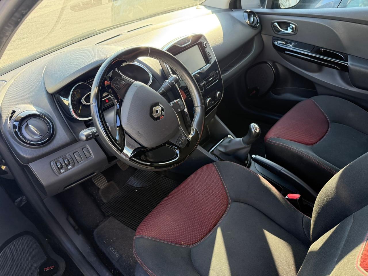 Renault Clio 1.2 75CV 5 porte Live