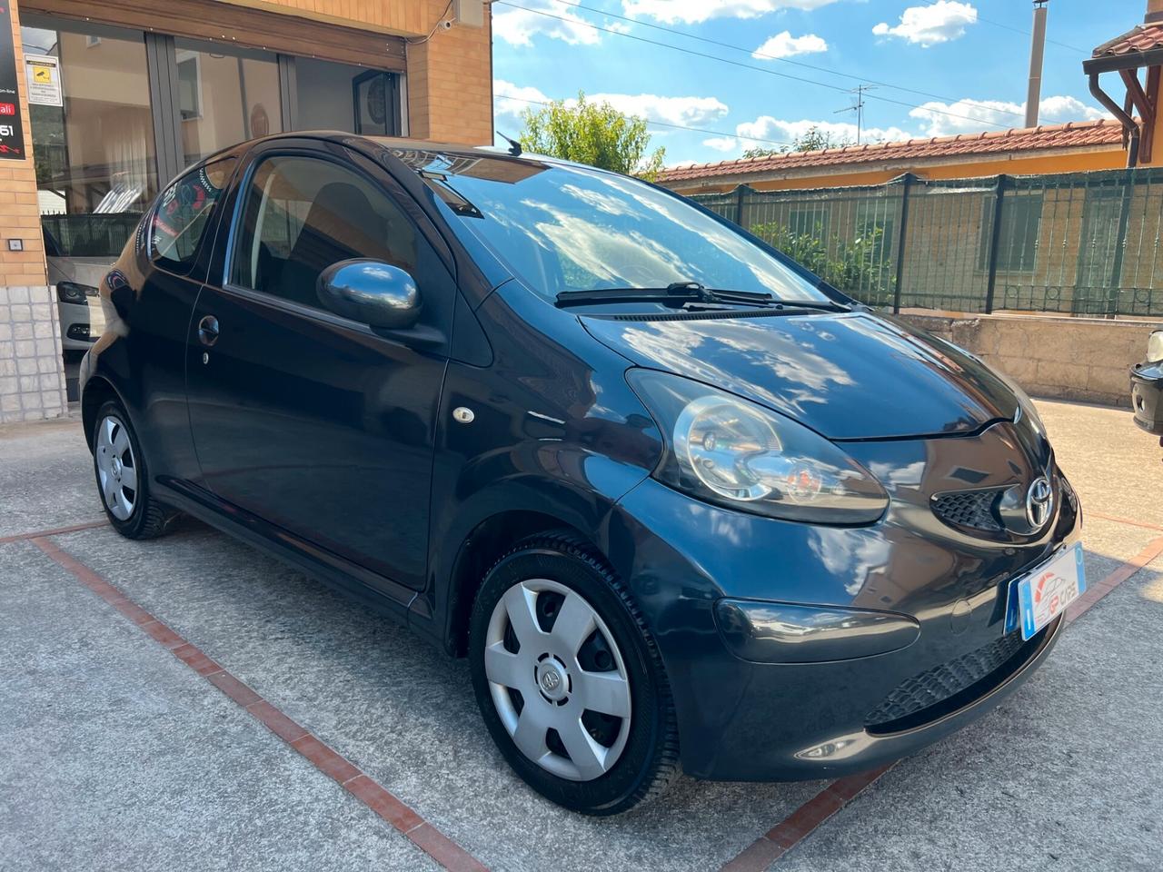 Toyota Aygo 1.0 12V VVT-i 3 porte Sol