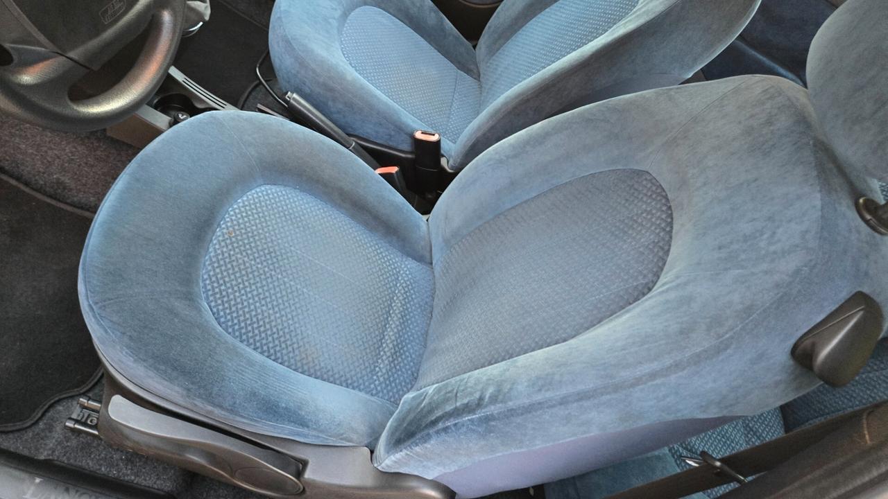 Lancia Ypsilon 1.2 Neopatentati 104600Km Euro4