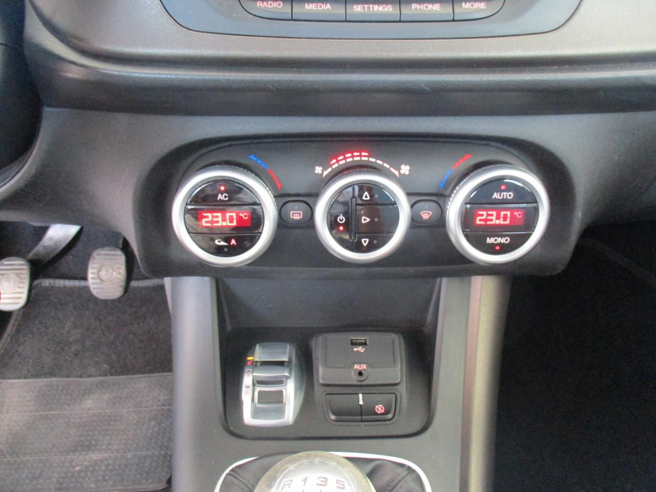 Alfa Romeo Giulietta 1.6 JTDM-2 DISTINCTIVE