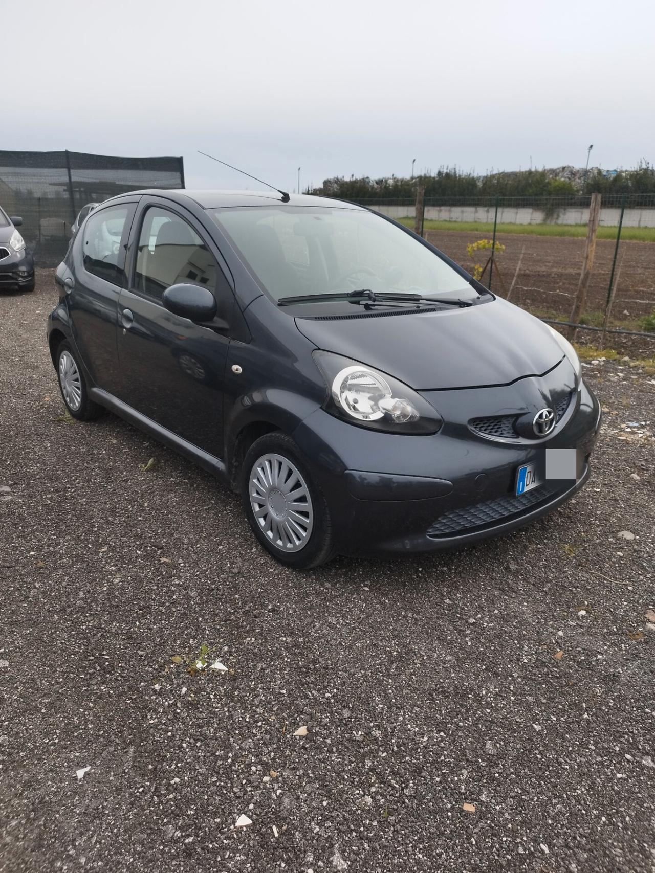 Toyota Aygo 1.0 12V VVT-i 5 porte Sol