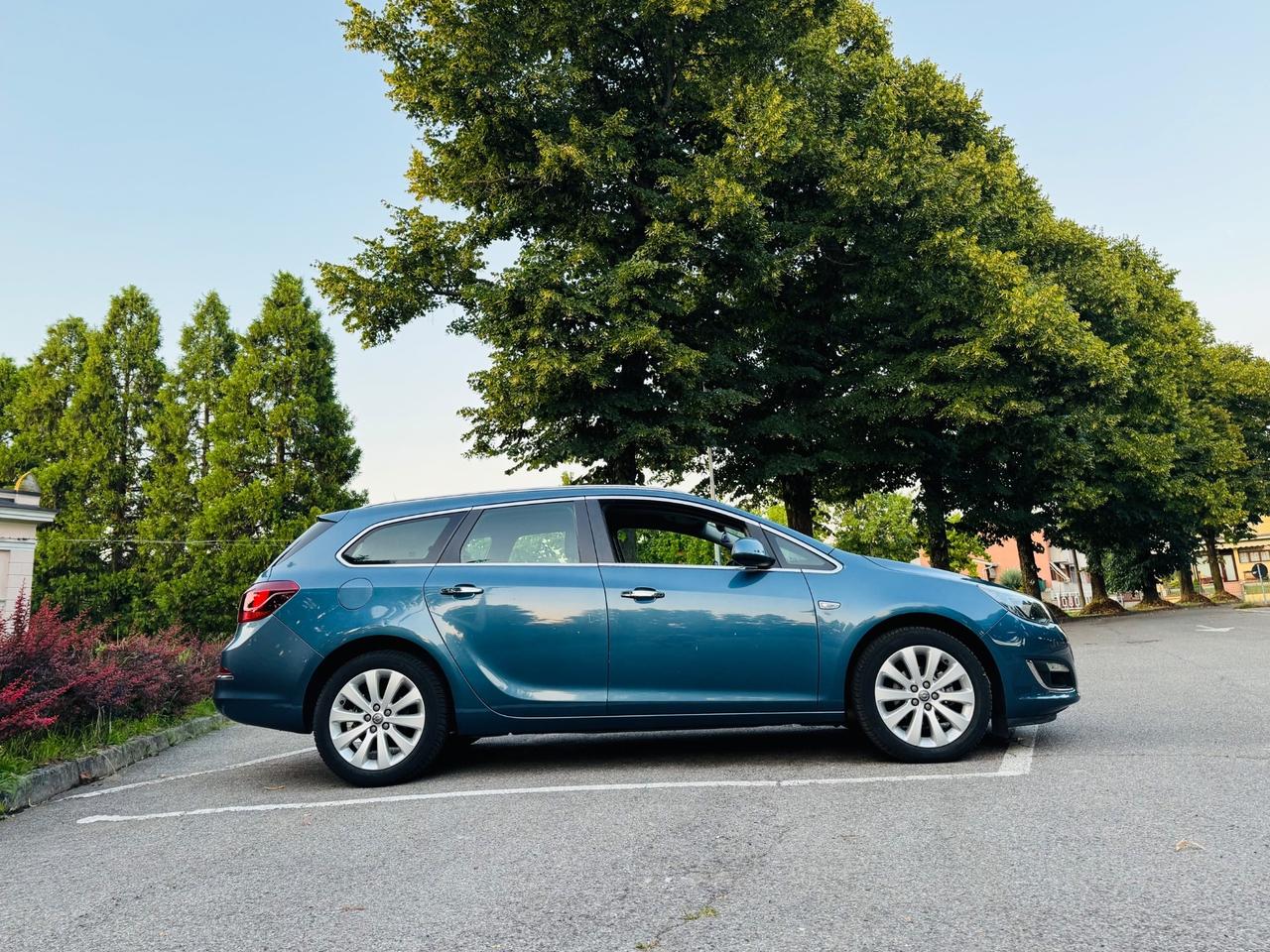 Opel Astra 1.4 Turbo 140CV 5 porte GPL Tech Cosmo