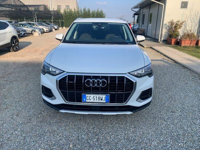 AUDI Q3 40 TDI quattro S tronic Business Advanced