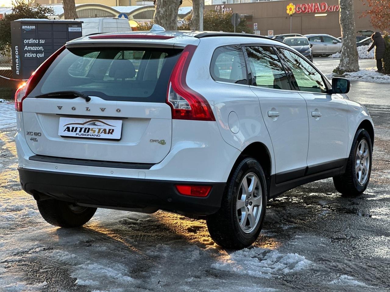 Volvo XC 60 XC60 D5 AWD Geartronic Kinetic