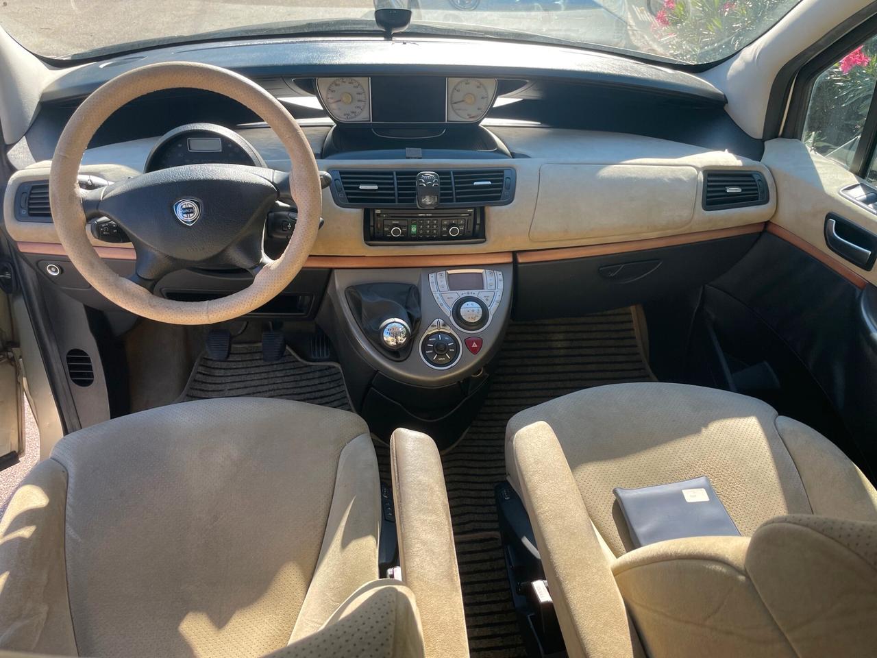 Lancia Phedra 2.0 MJT 136 CV Platino