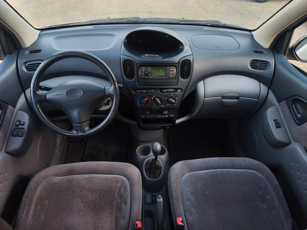 Toyota Yaris Verso 1.3i 16V cat Sol
